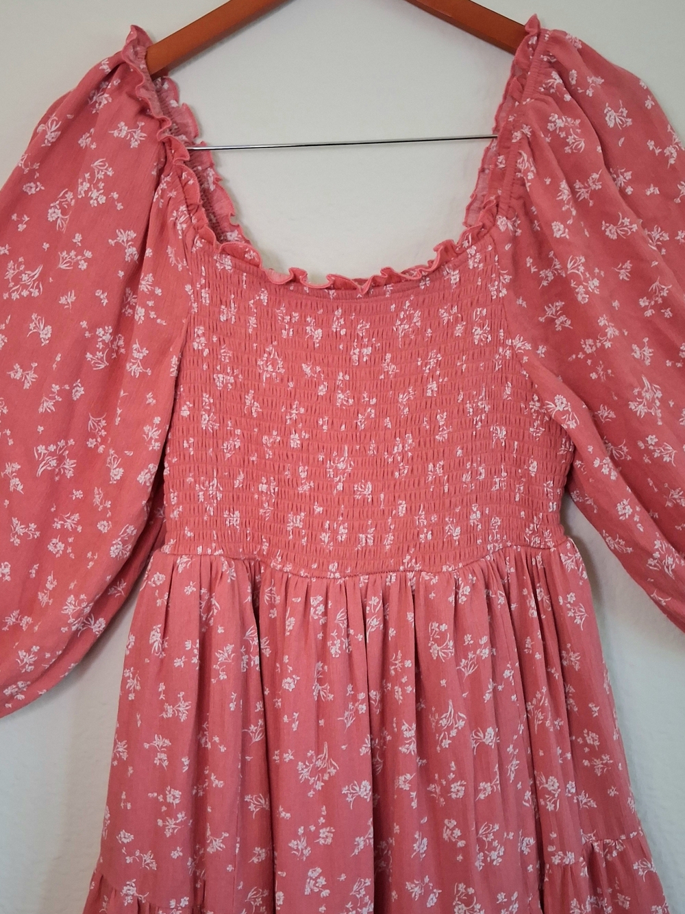 torrid Dusty Rose Floral Smocked Puff-Sleeve Dress - Picture 3 of 9